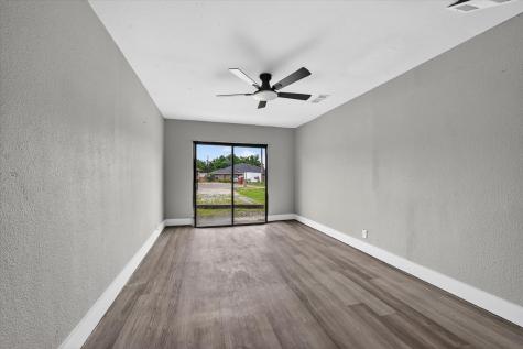 1220 Mckinney Street Van Alstyne TX 75495
