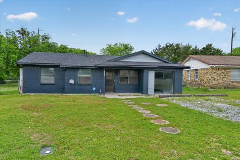 1220 Mckinney Street Van Alstyne TX 75495