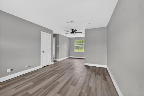 1220 Mckinney Street Van Alstyne TX 75495
