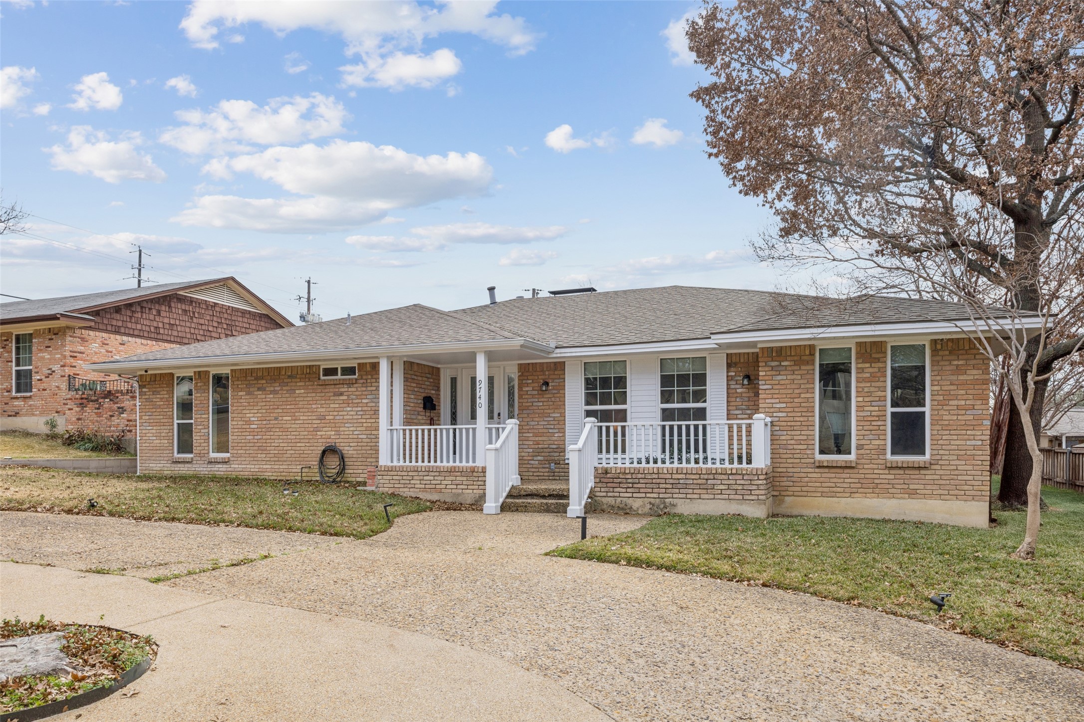 Dallas TX, 9740 Dartridge Drive