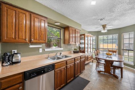 5303 Livermore Drive Arlington TX 76017