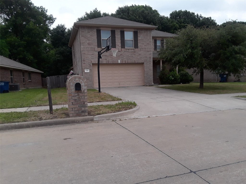 630 Quail Hollow Drive Lancaster TX 75146