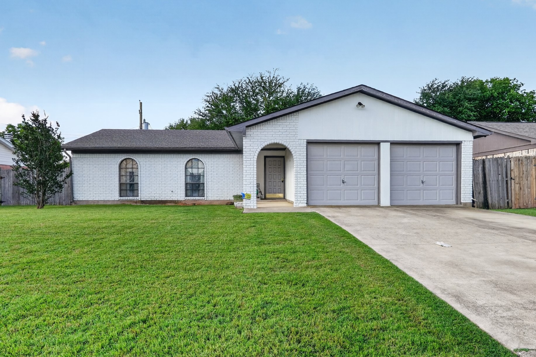 1212 Manning Street Benbrook TX 76126