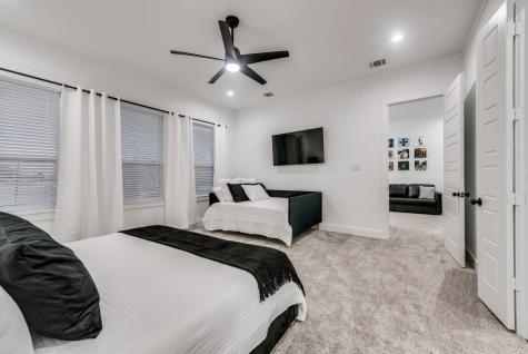 2015 S Ewing Avenue Dallas TX 75216