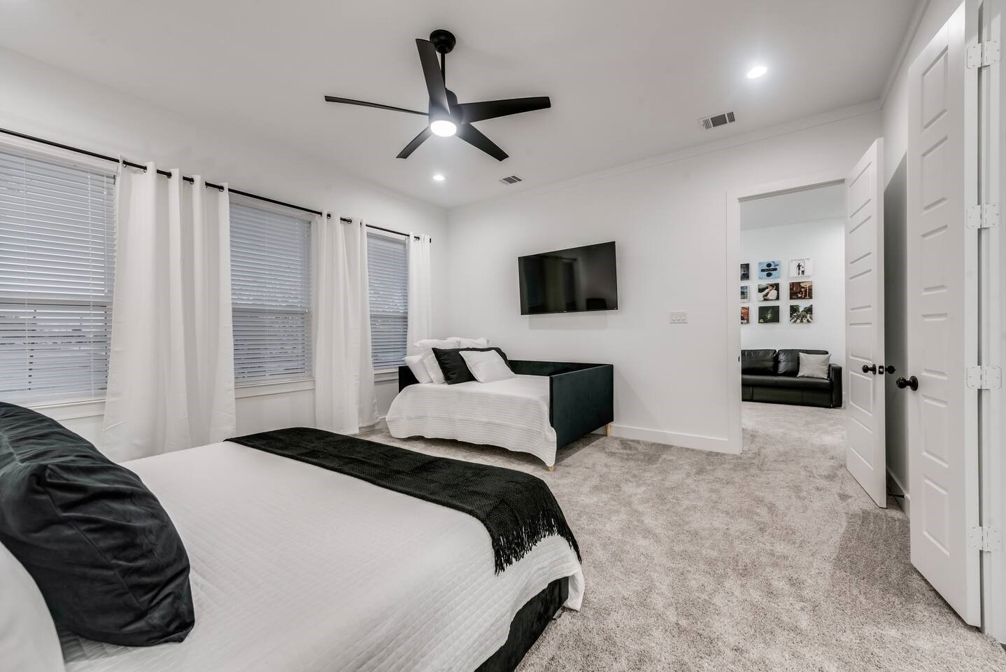 2015 S Ewing Avenue Dallas TX 75216