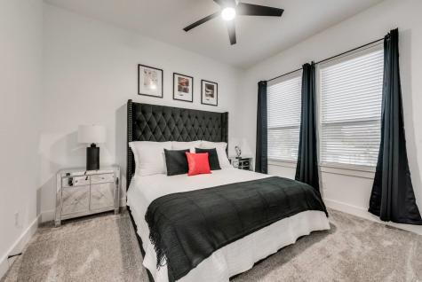 2015 S Ewing Avenue Dallas TX 75216
