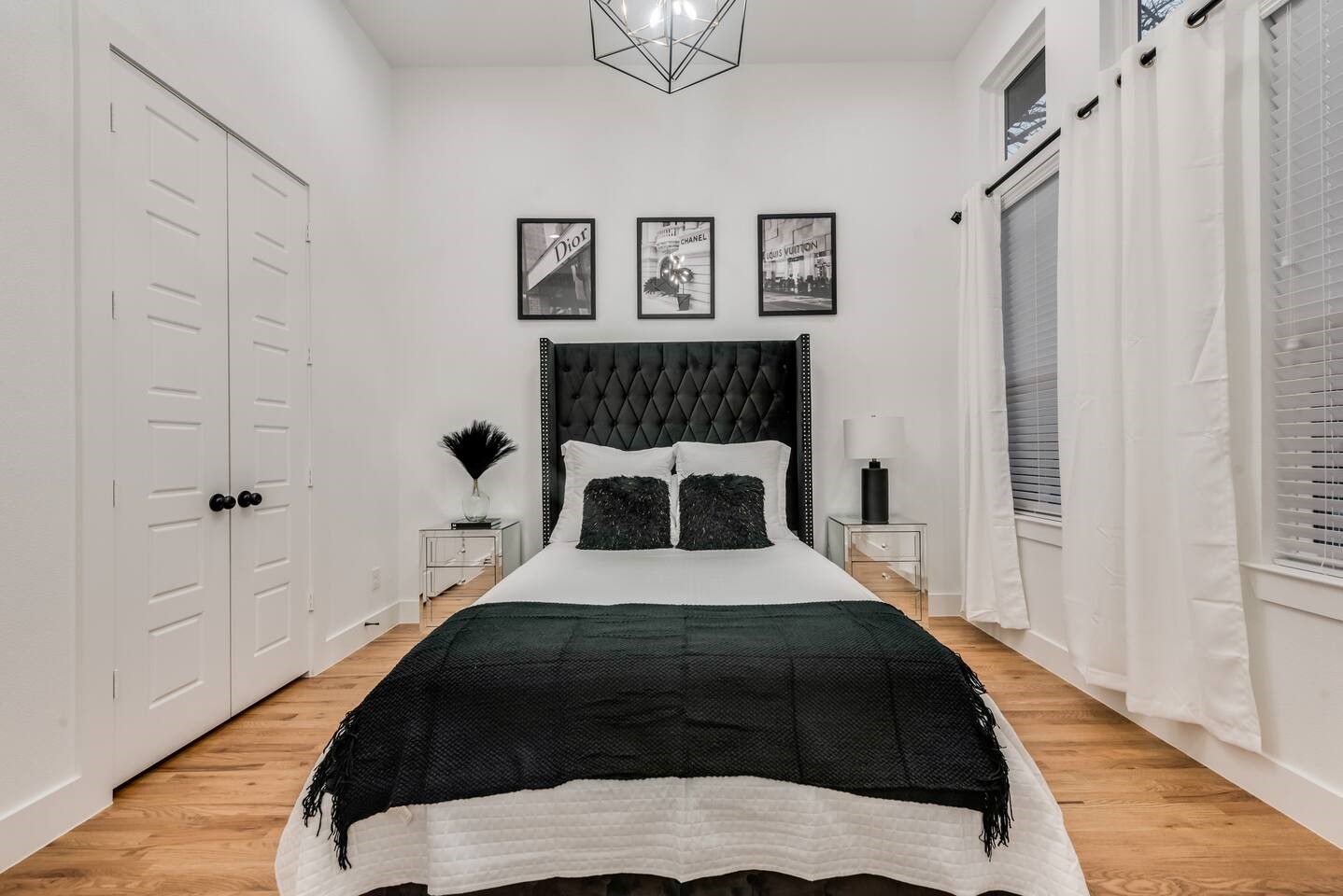 2015 S Ewing Avenue Dallas TX 75216