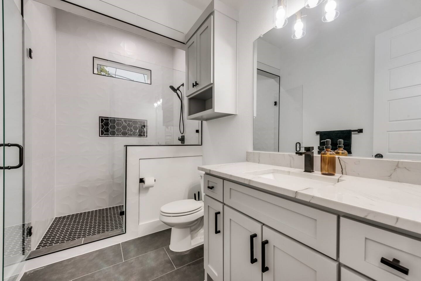 2015 S Ewing Avenue Dallas TX 75216