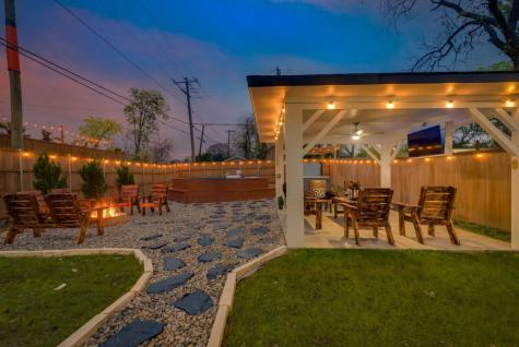 2015 S Ewing Avenue Dallas TX 75216