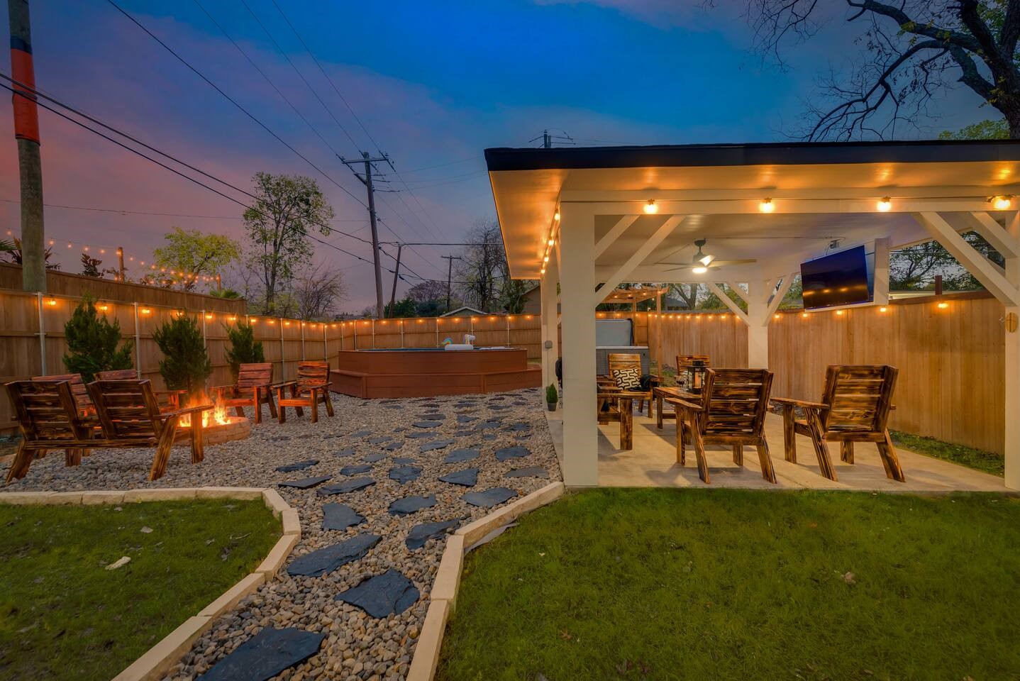 2015 S Ewing Avenue Dallas TX 75216