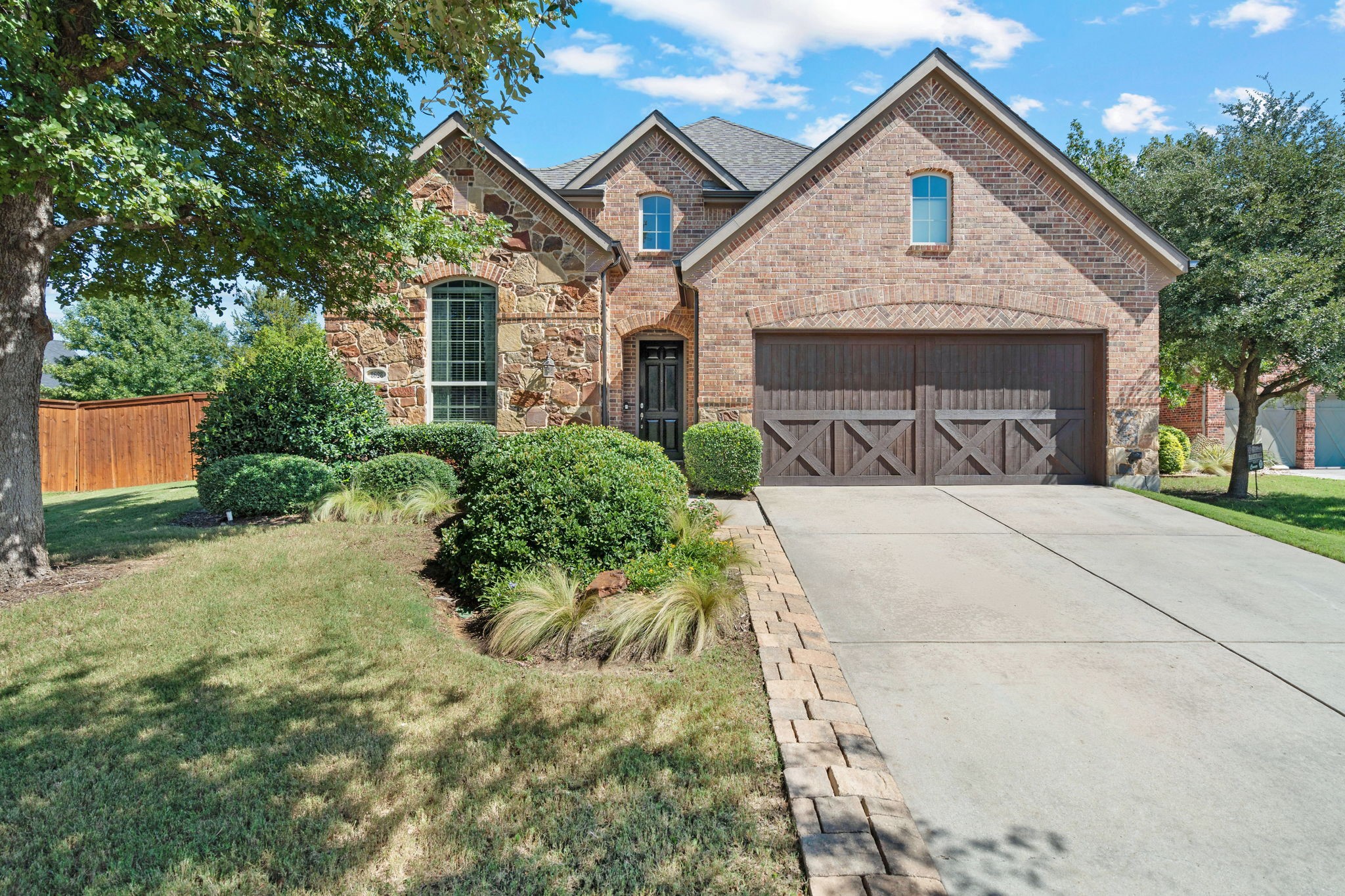 8628 Silverleaf Circle Lantana TX 76226