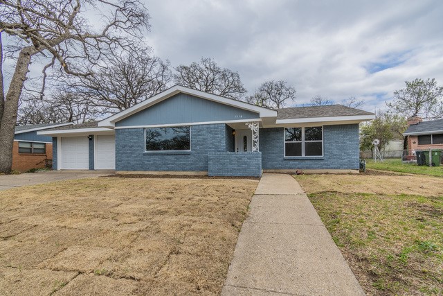 1116 Karla Drive Hurst TX 76053