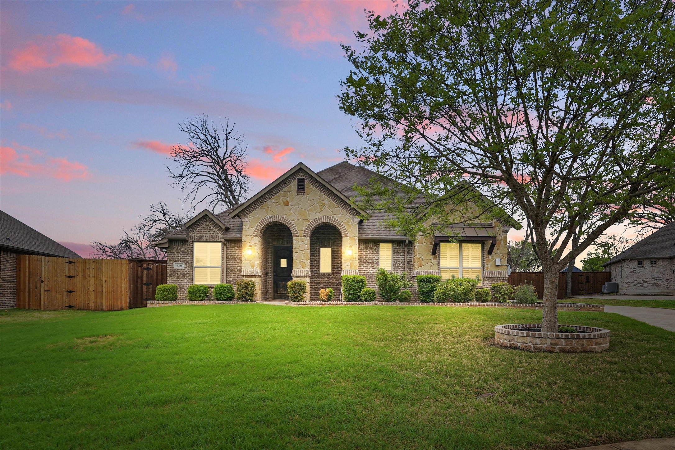 4706 Lindsey Court Rowlett TX 75088