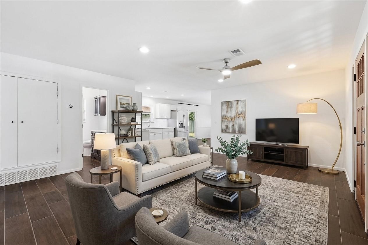 1113 Norwood Drive Hurst TX 76053