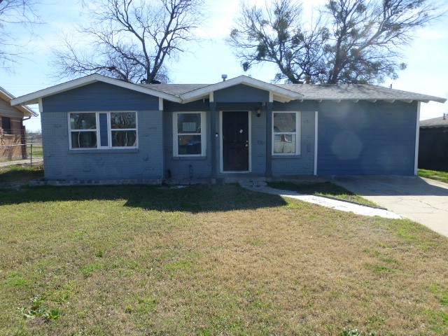 6729 Wallis Road Lake Worth TX 76135