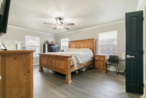 1103 Vintage Avenue Gainesville TX 76240