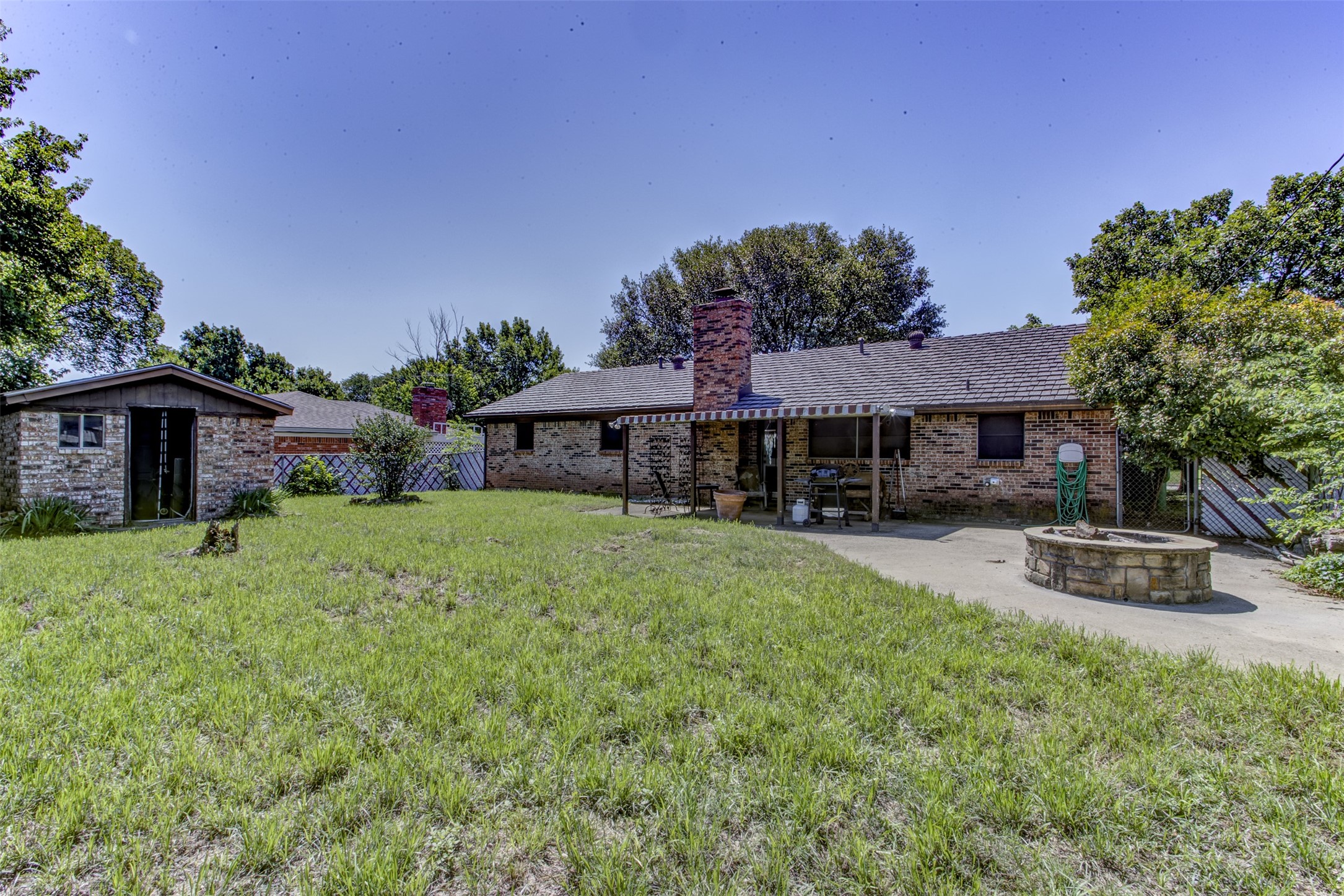 521 E Mustang Street Crowley TX 76036