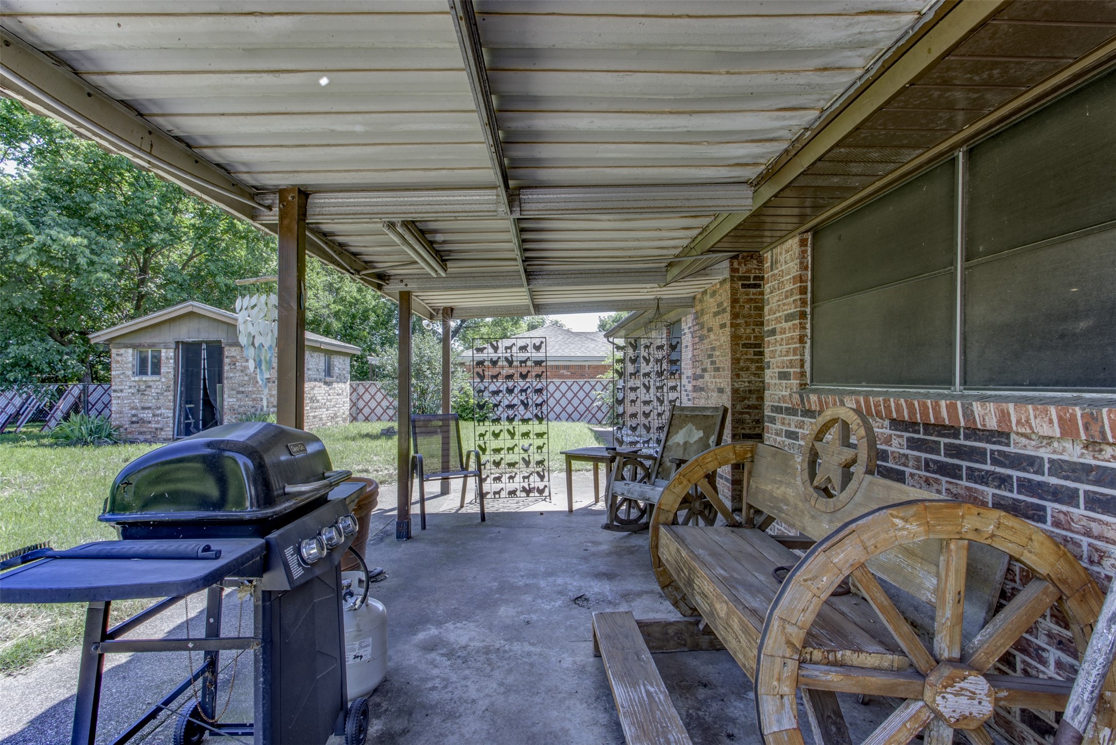 521 E Mustang Street Crowley TX 76036