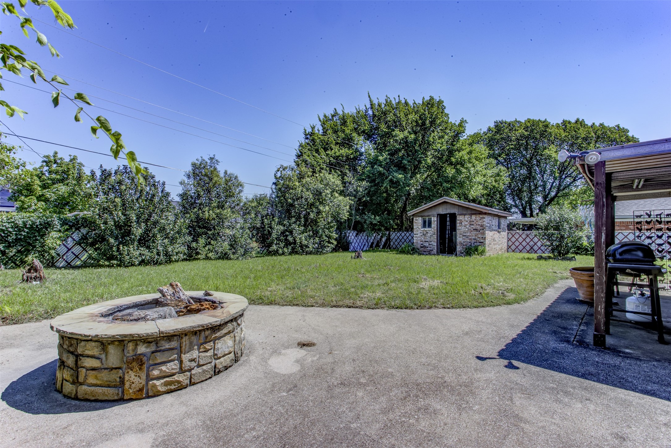 521 E Mustang Street Crowley TX 76036