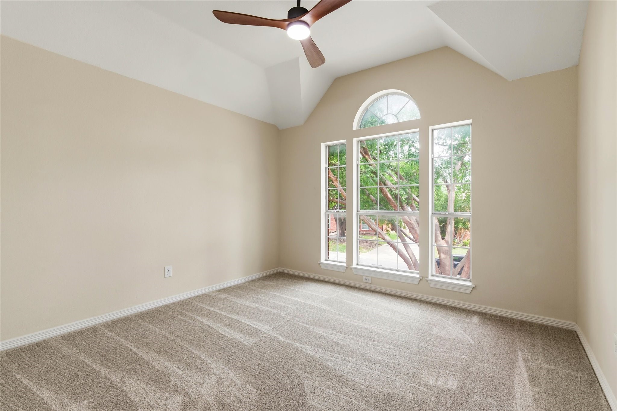 634 Meadowcrest Drive Highland Village TX 75077