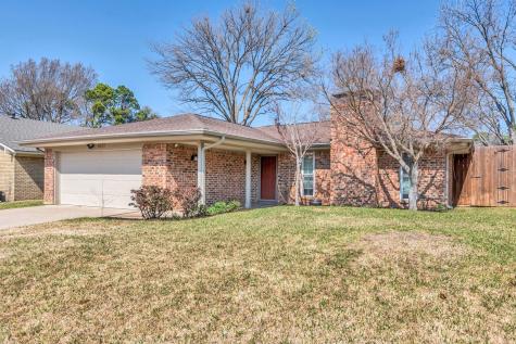 1621 Lexington Place Bedford TX 76022