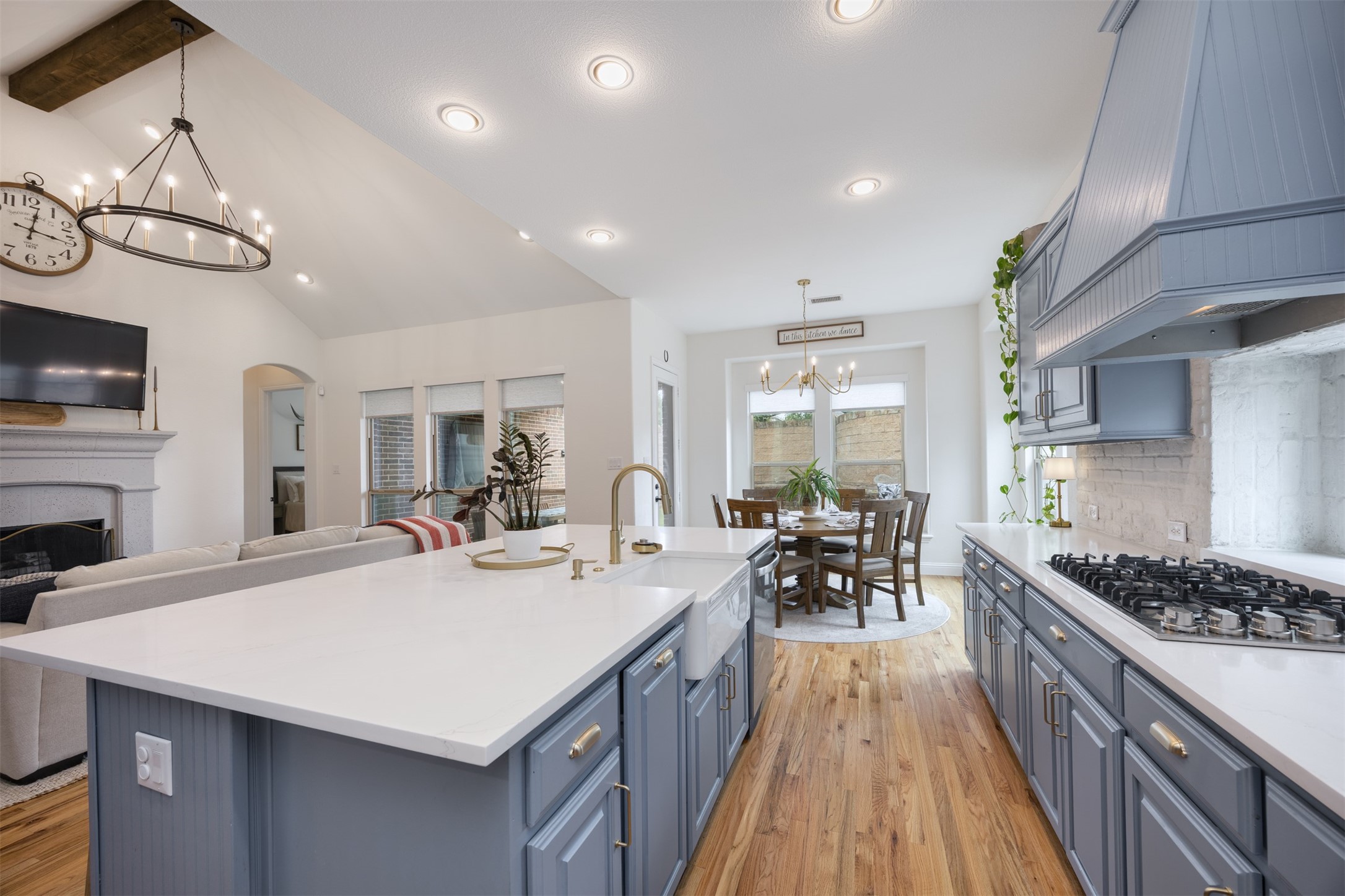 1200 Grant Avenue Lantana TX 76226