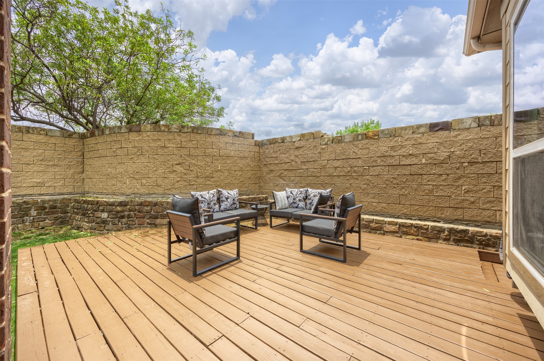 1200 Grant Avenue Lantana TX 76226