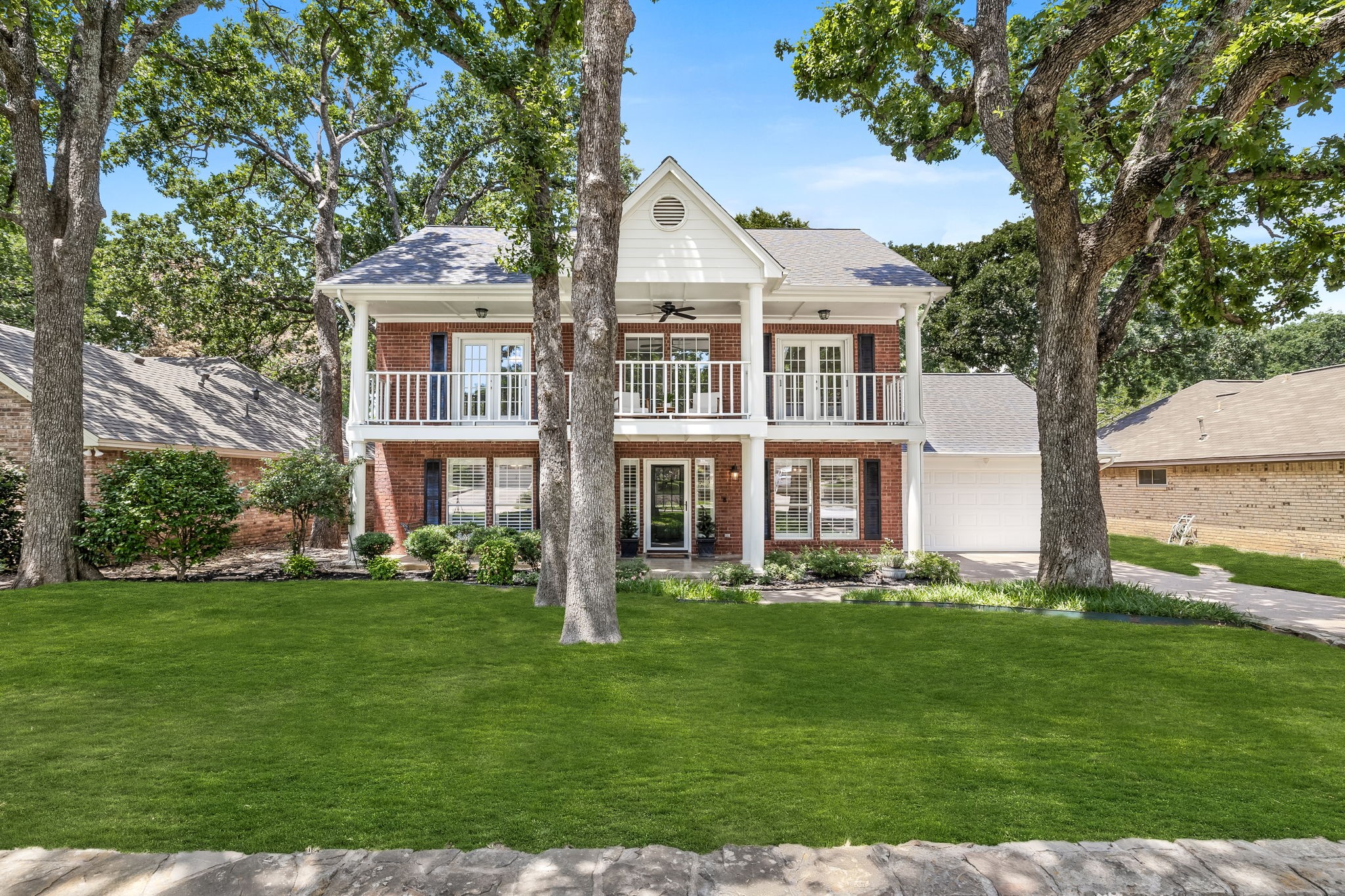 2148 S Winding Creek Drive Grapevine TX 76051