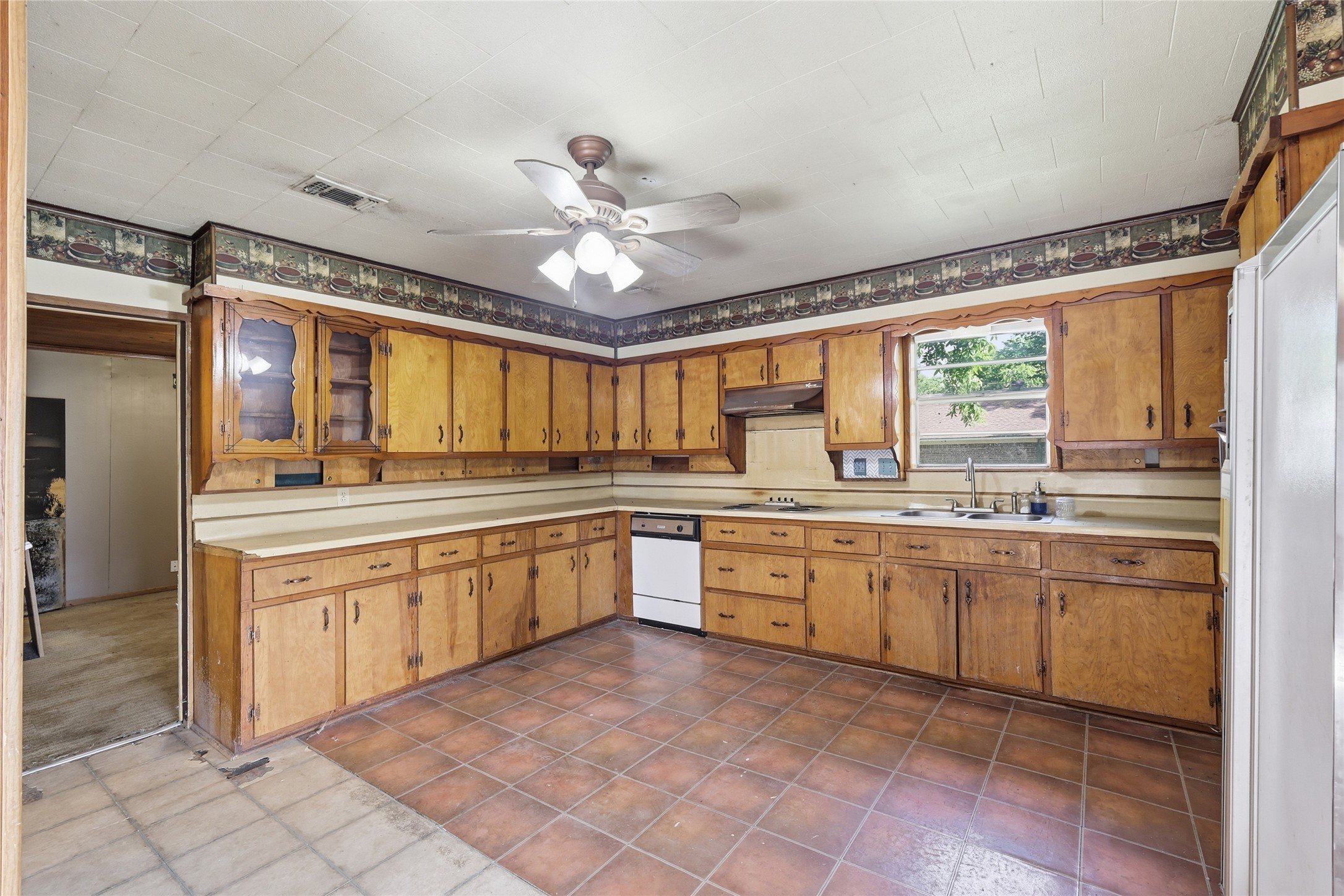 218 W Worth Street Grapevine TX 76051