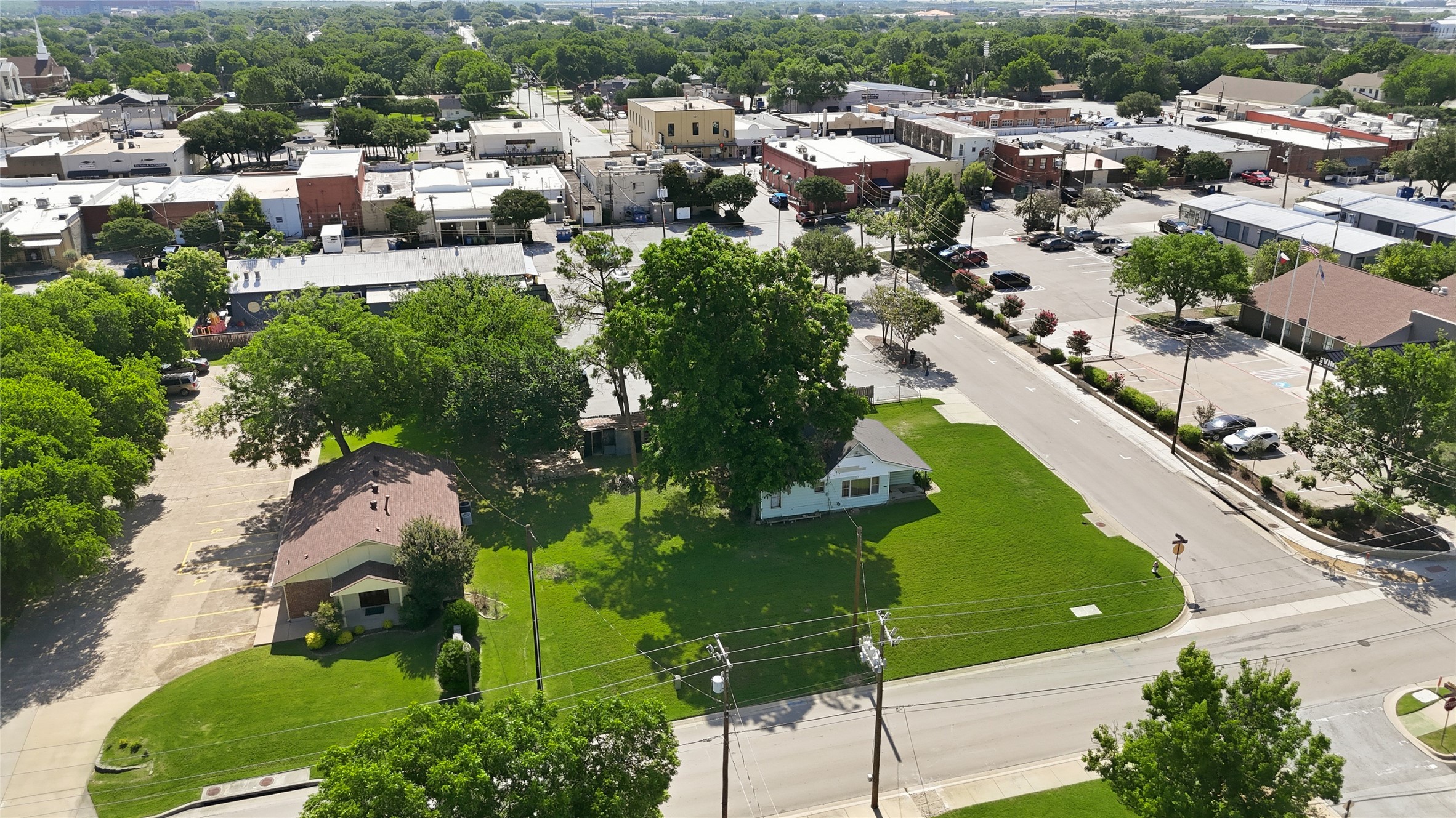 218 W Worth Street Grapevine TX 76051
