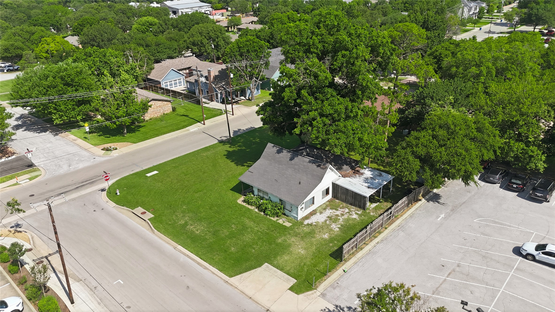 218 W Worth Street Grapevine TX 76051