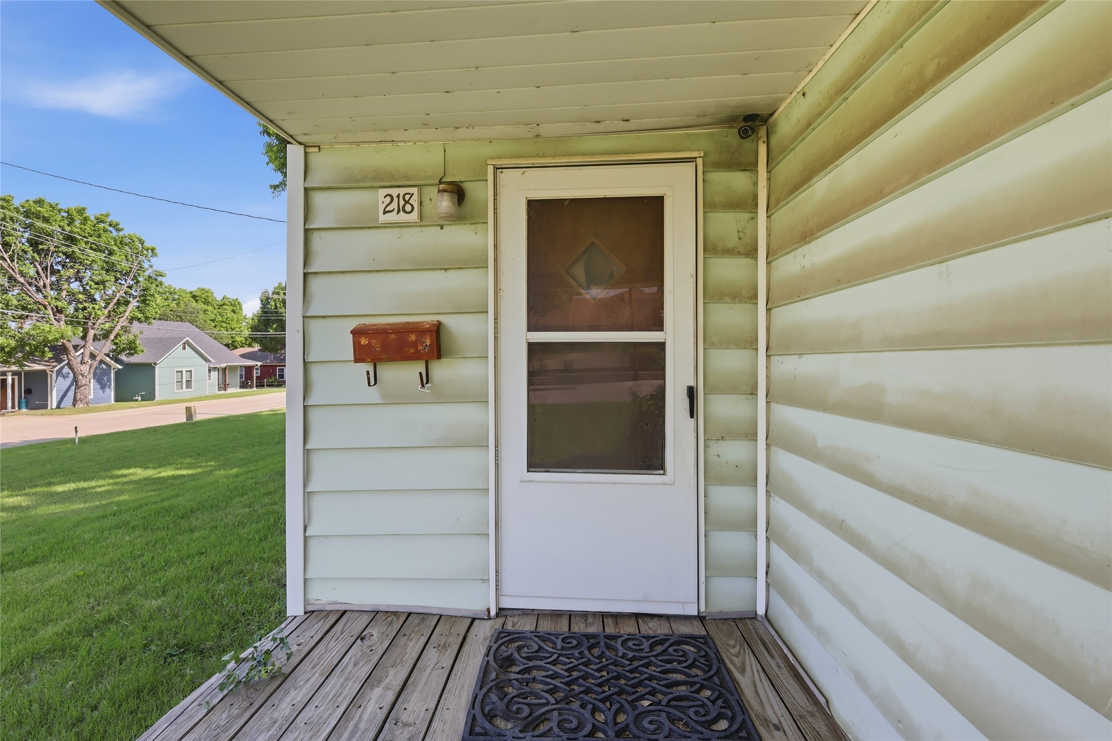 218 W Worth Street Grapevine TX 76051