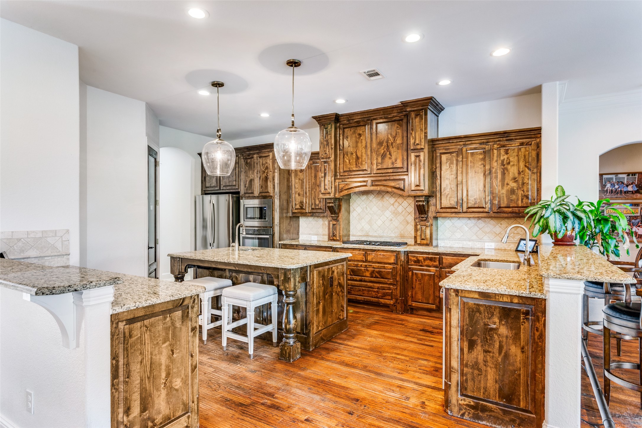 1036 Falcon Creek Drive Kennedale TX 76060