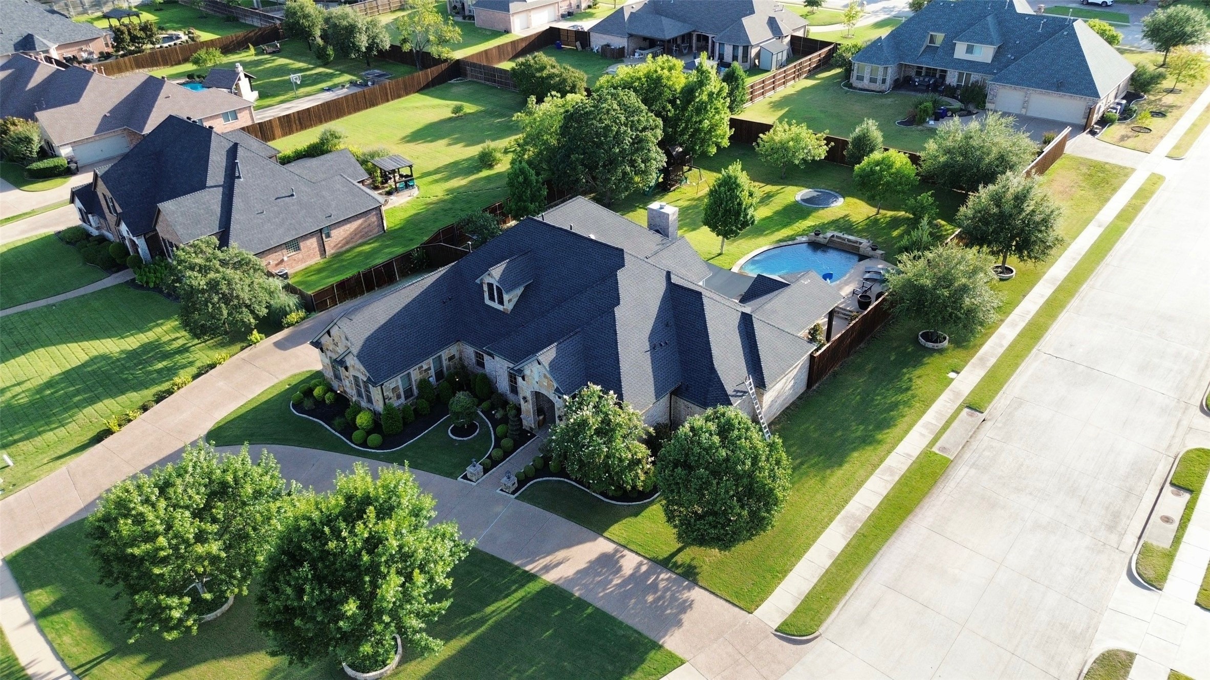 1036 Falcon Creek Drive Kennedale TX 76060