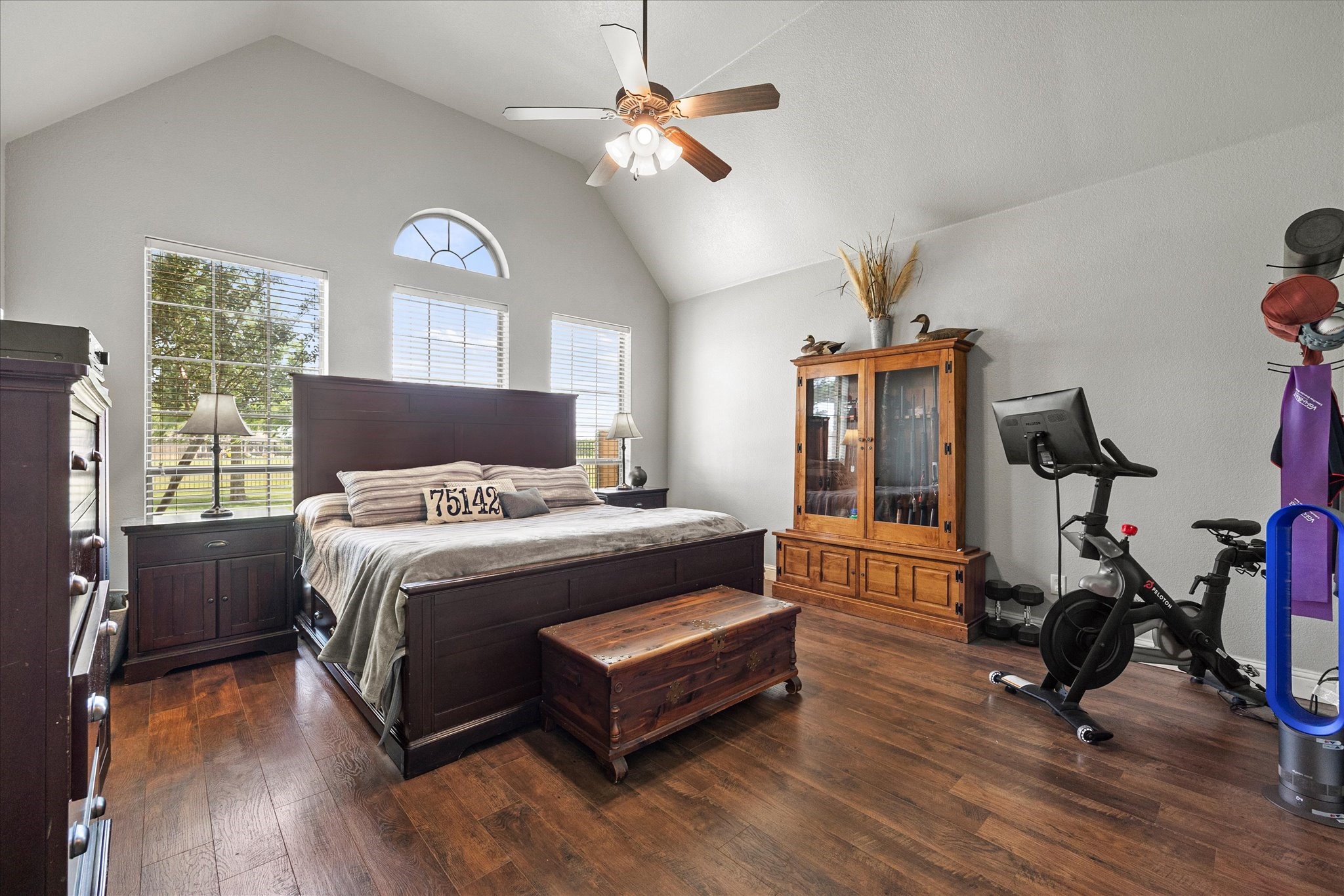 2033 Pin Oak Drive Kaufman TX 75142