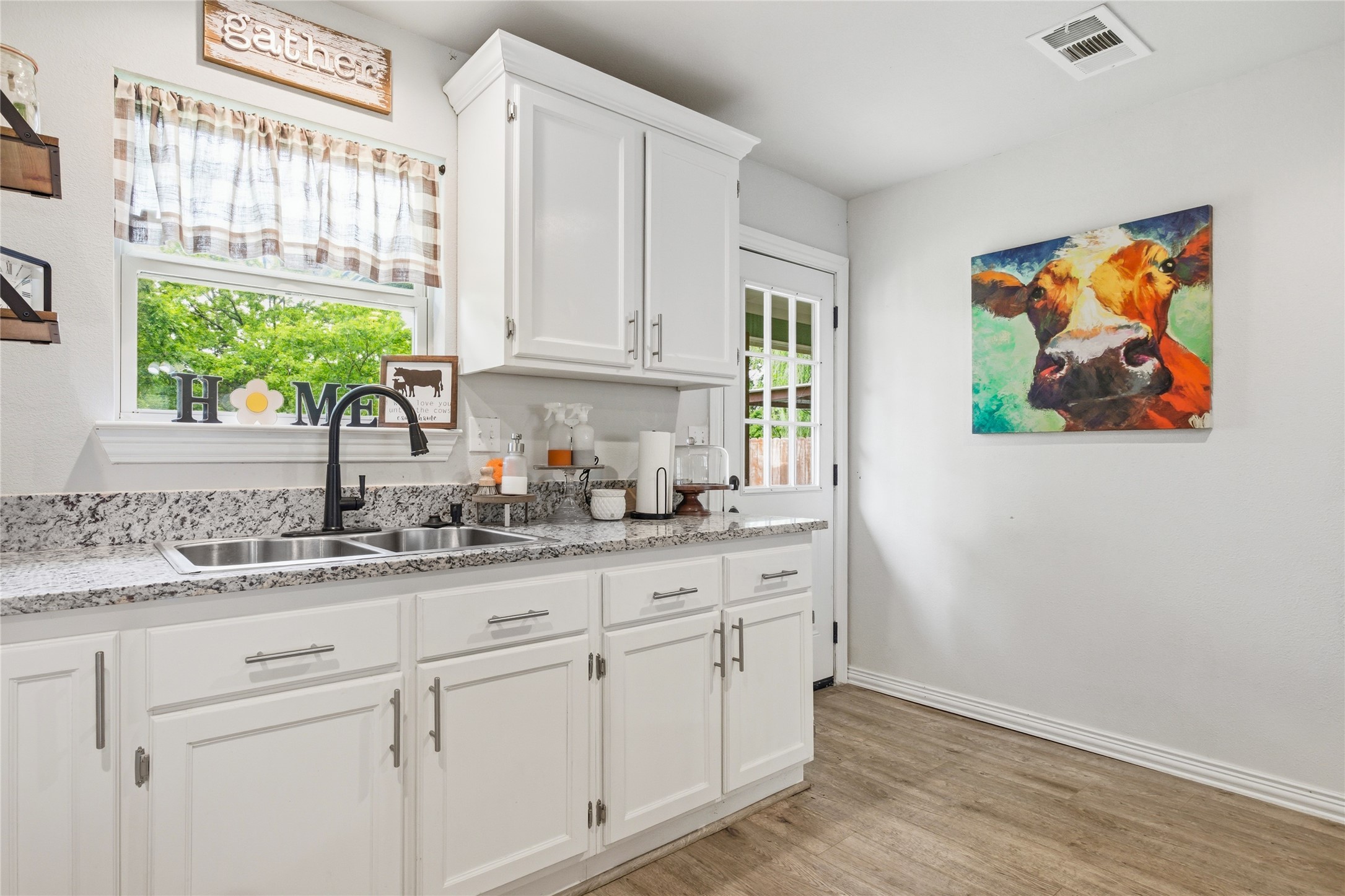 1116 S Hazelwood Street Sherman TX 75090