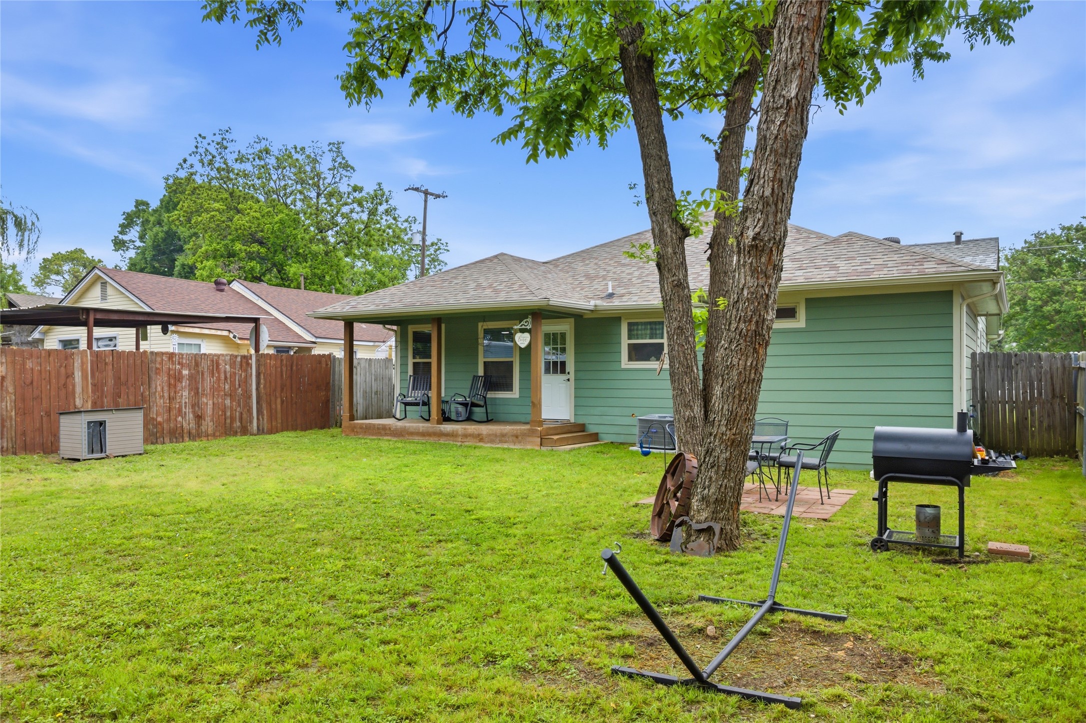 1116 S Hazelwood Street Sherman TX 75090