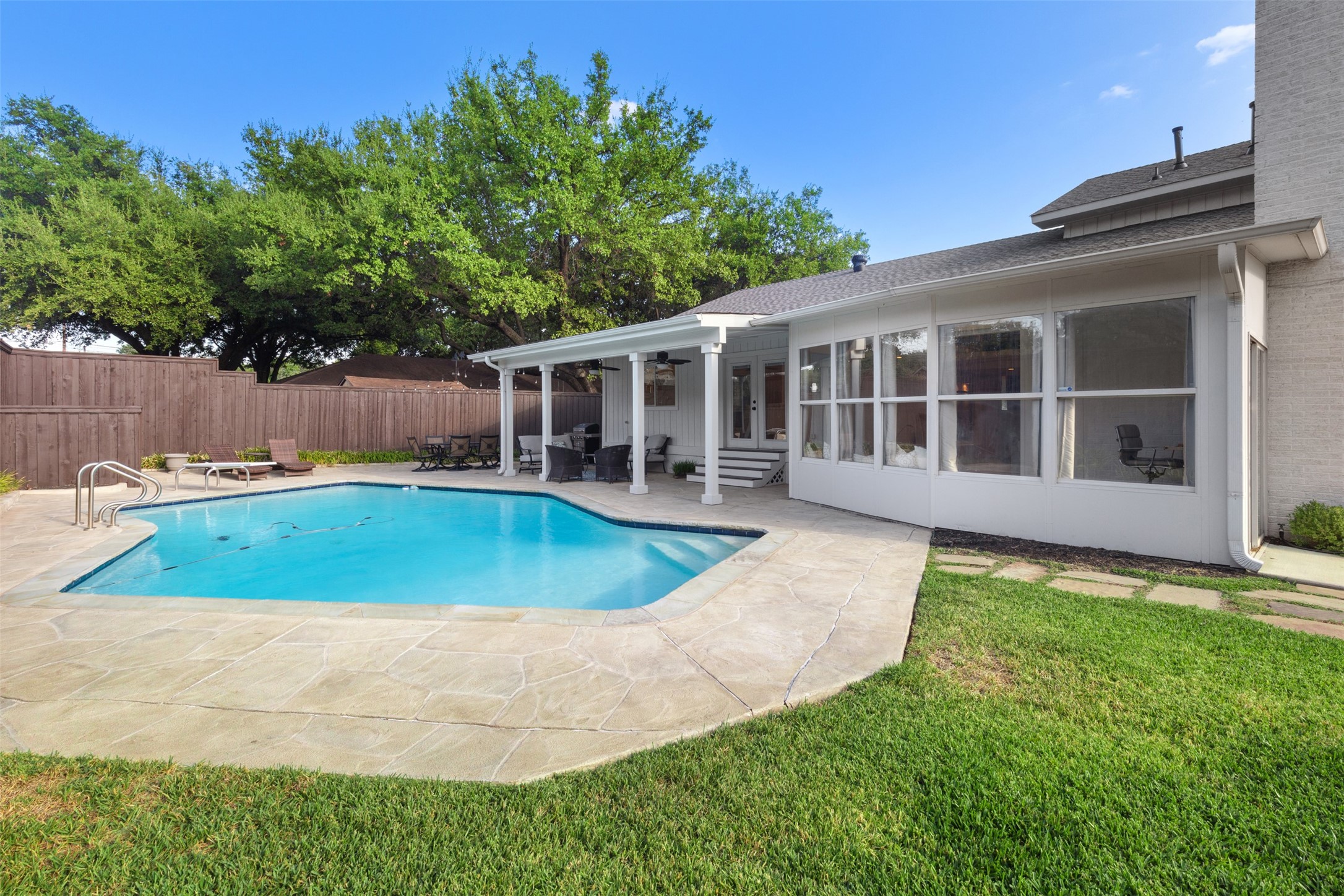 4147 Fawnhollow Drive Dallas TX 75244