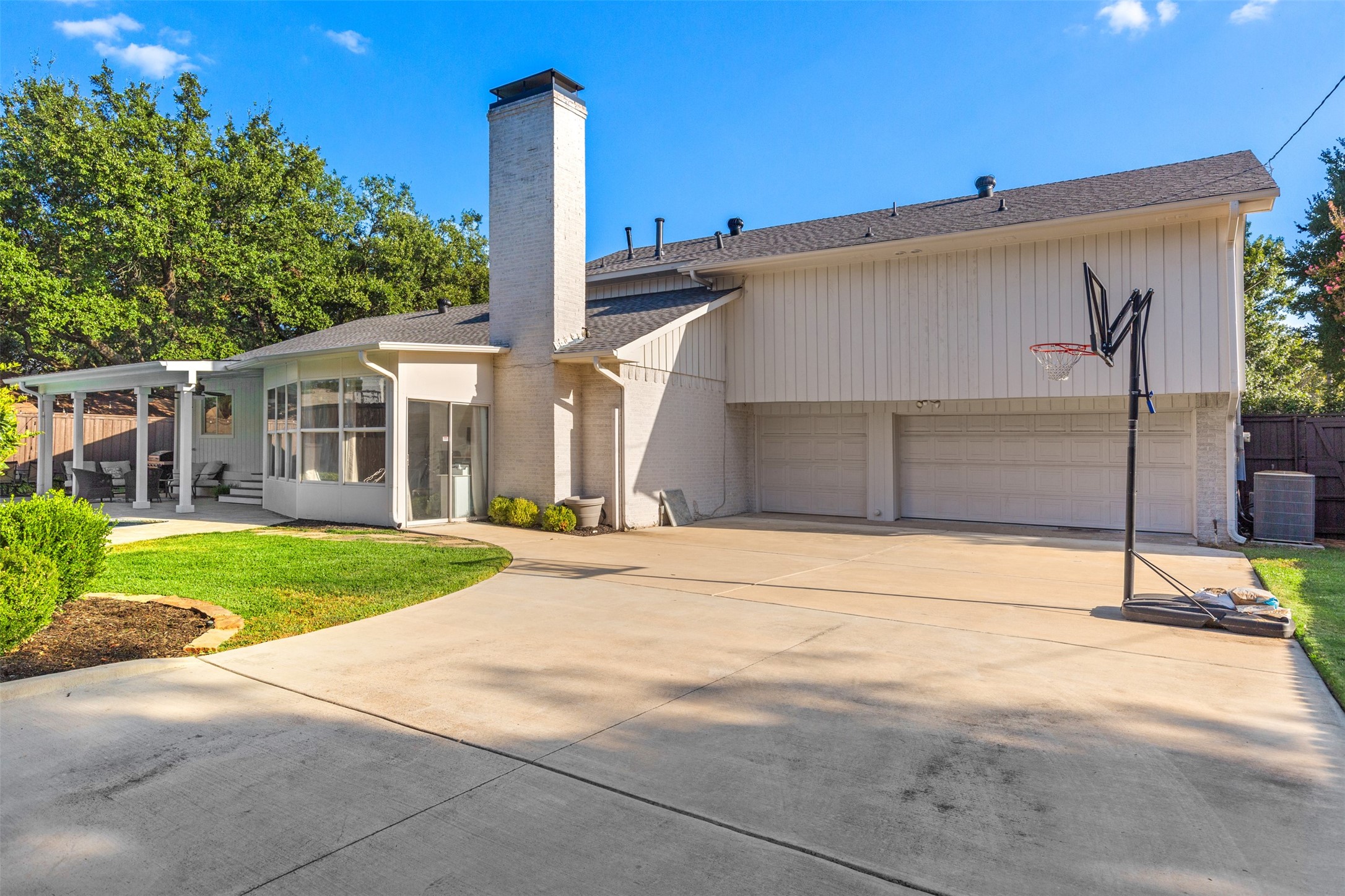 4147 Fawnhollow Drive Dallas TX 75244
