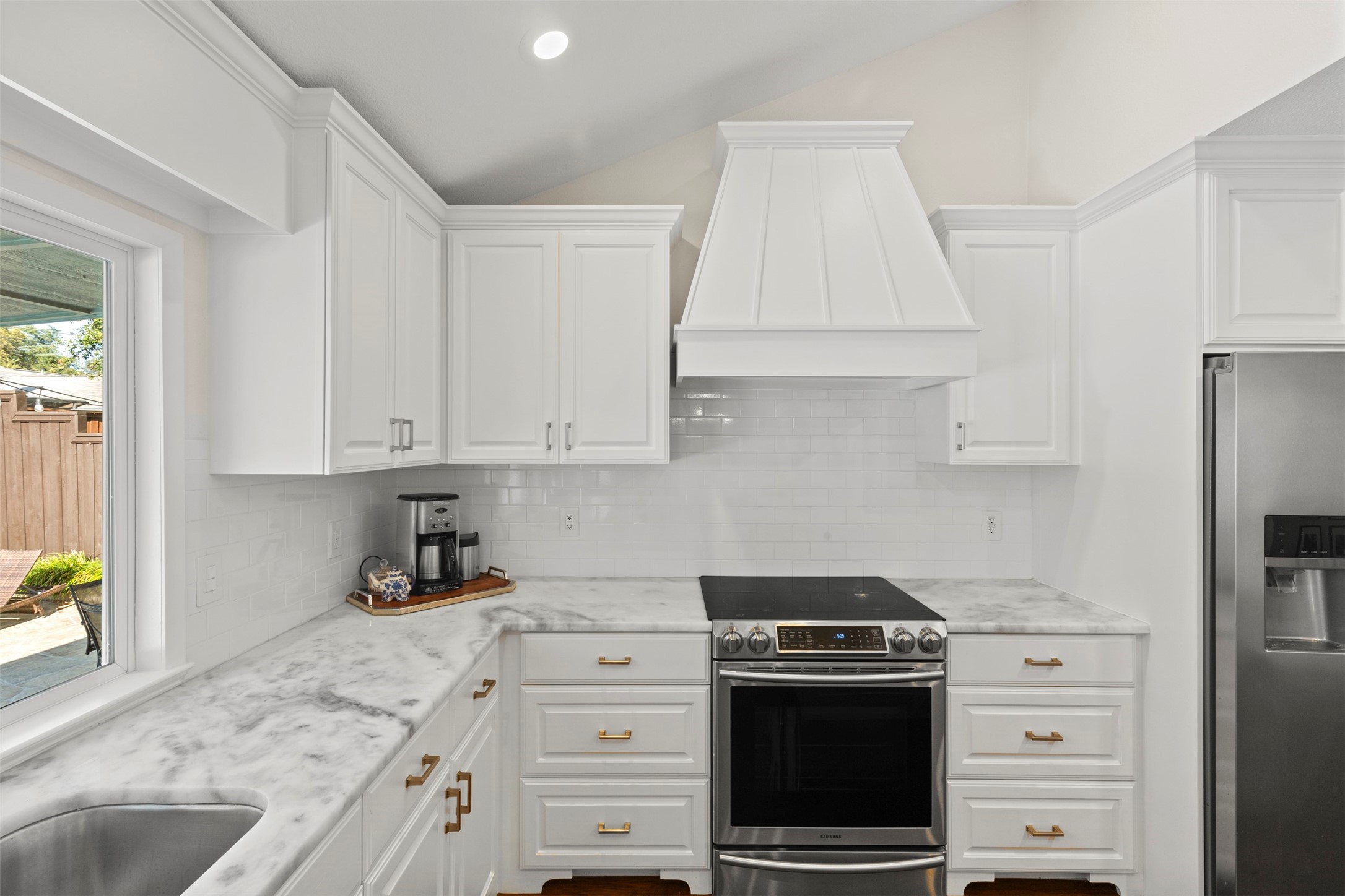 4147 Fawnhollow Drive Dallas TX 75244