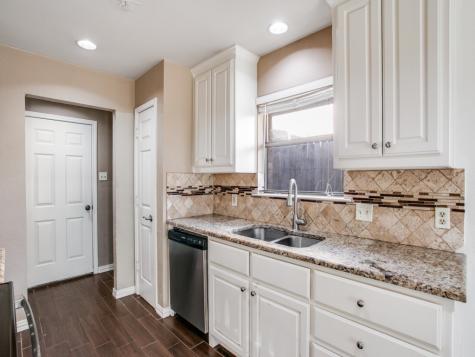 209 Ginger Lane Euless TX 76039