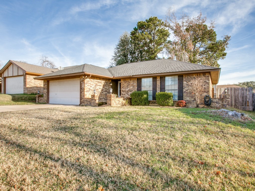 209 Ginger Lane Euless TX 76039