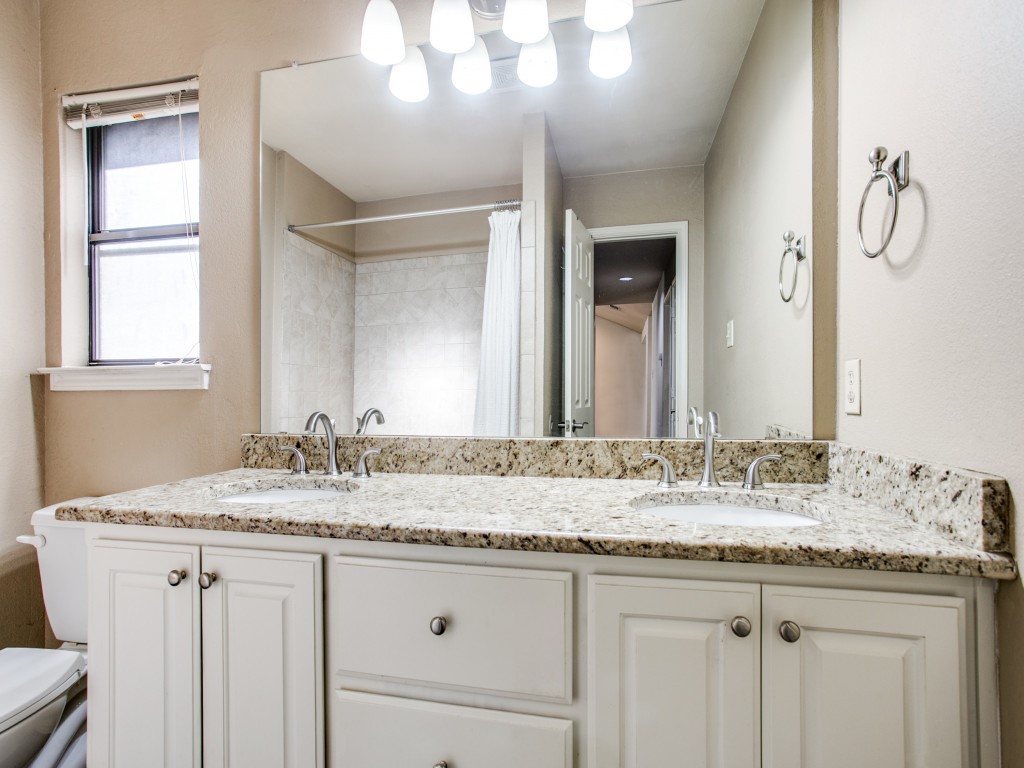 209 Ginger Lane Euless TX 76039