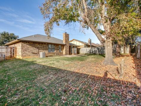 209 Ginger Lane Euless TX 76039