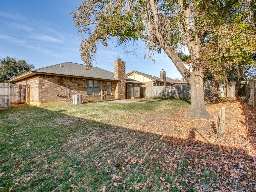 209 Ginger Lane Euless TX 76039