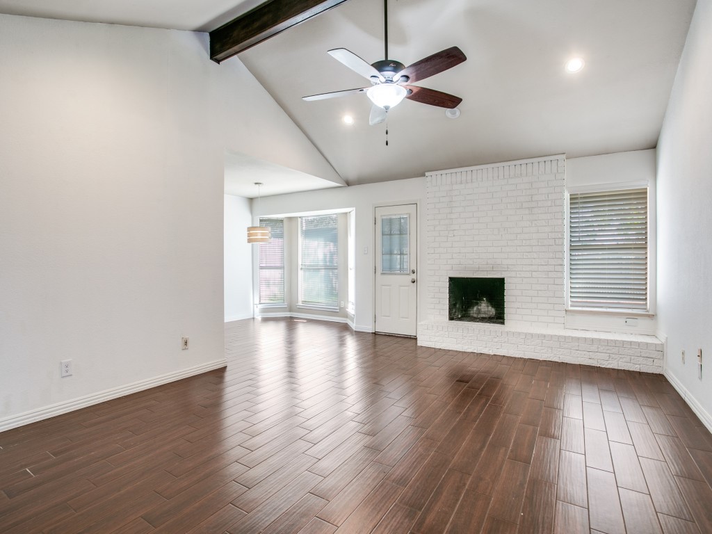 209 Ginger Lane Euless TX 76039
