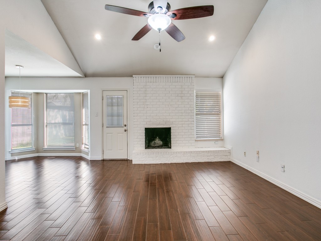 209 Ginger Lane Euless TX 76039