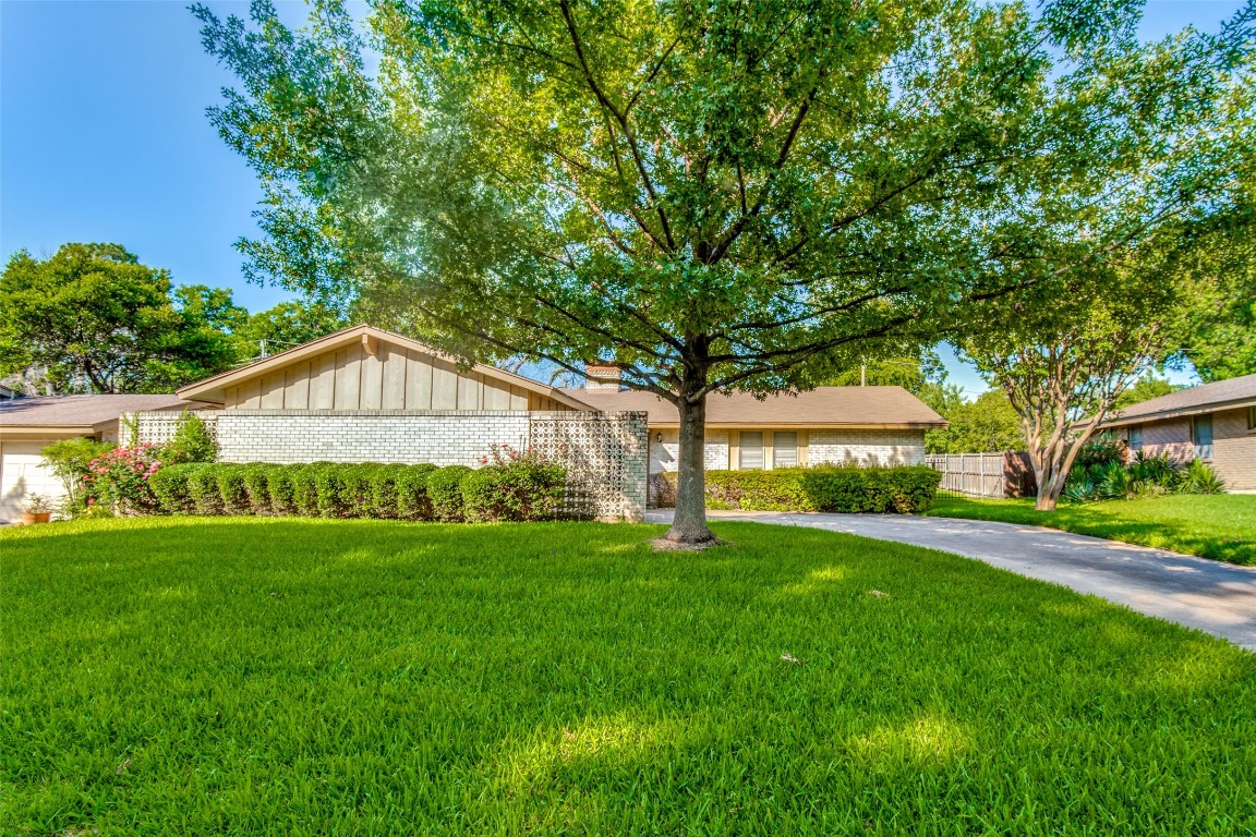 1229 Farnham Court W Irving TX 75062