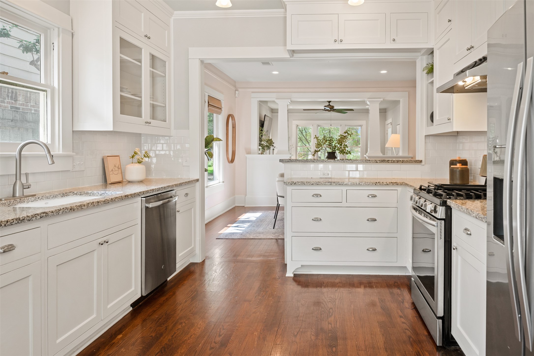 6258 Lakeshore Drive Dallas TX 75214