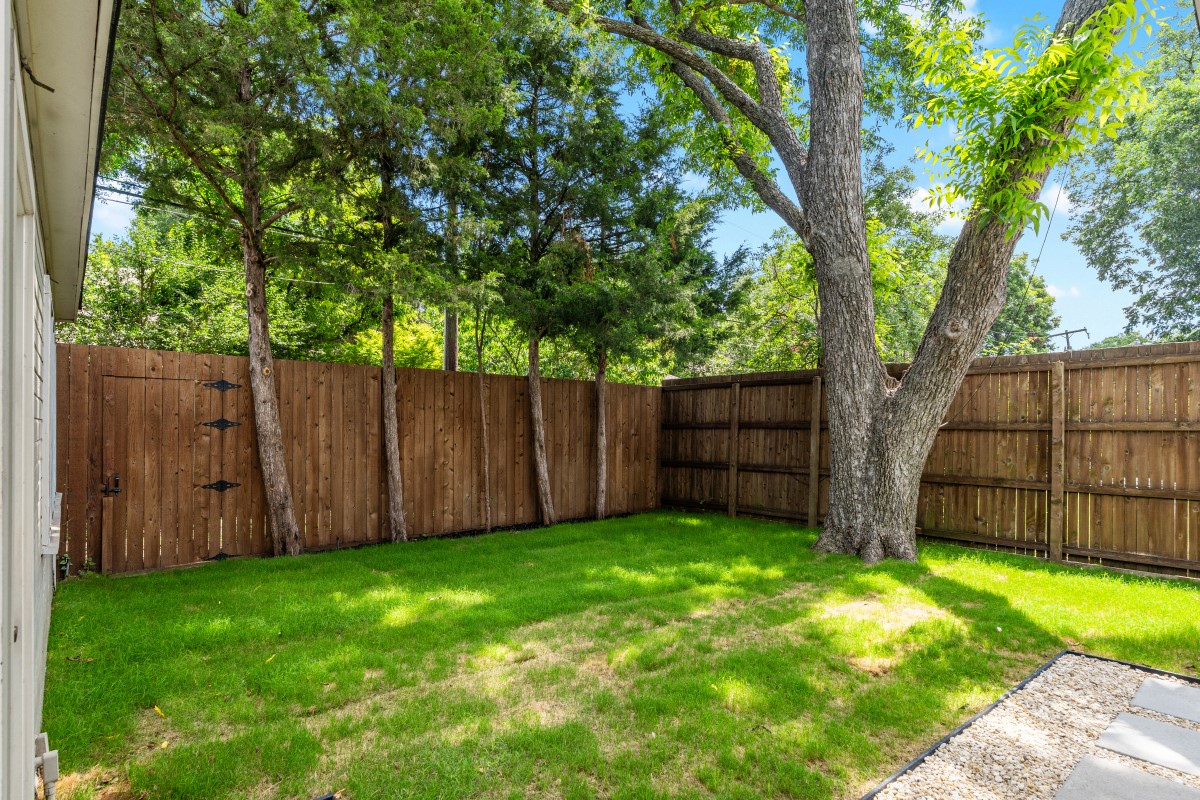 6258 Lakeshore Drive Dallas TX 75214